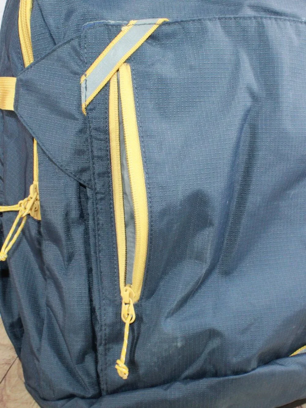 READ–LL Bean Unisex Adult Comfort Carry Portable Locker Pack 42L Backpack Hiking
